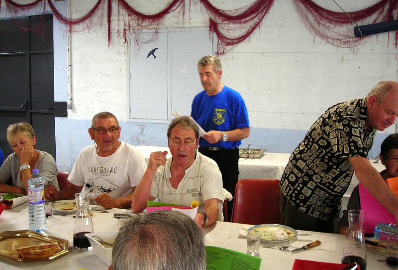 2012-06-27 51 Quelques chansons apres les premieres bouchees.JPG